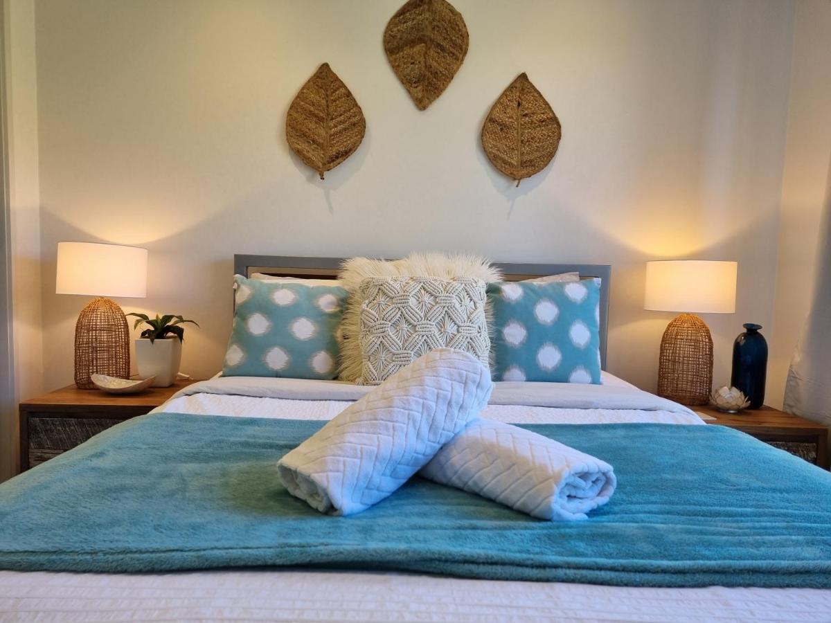Island Cove Villas カウズ エクステリア 写真